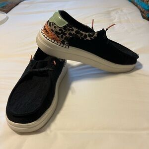 Hey Dude Wendy Rise Funk Black Women’s Slip on Shoes in Size 8.